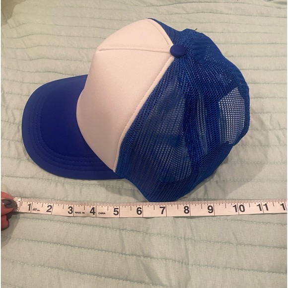 NWT! Adjustable SnapBack 💙🤍💙 listed under men's but unisex! Bad hair day? NP! - Picture 6 of 7